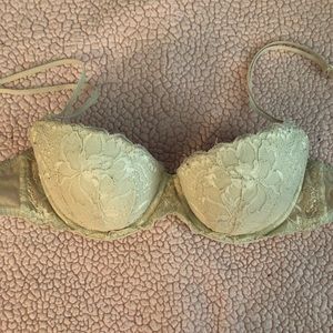 Victoria’s Secret Bra
